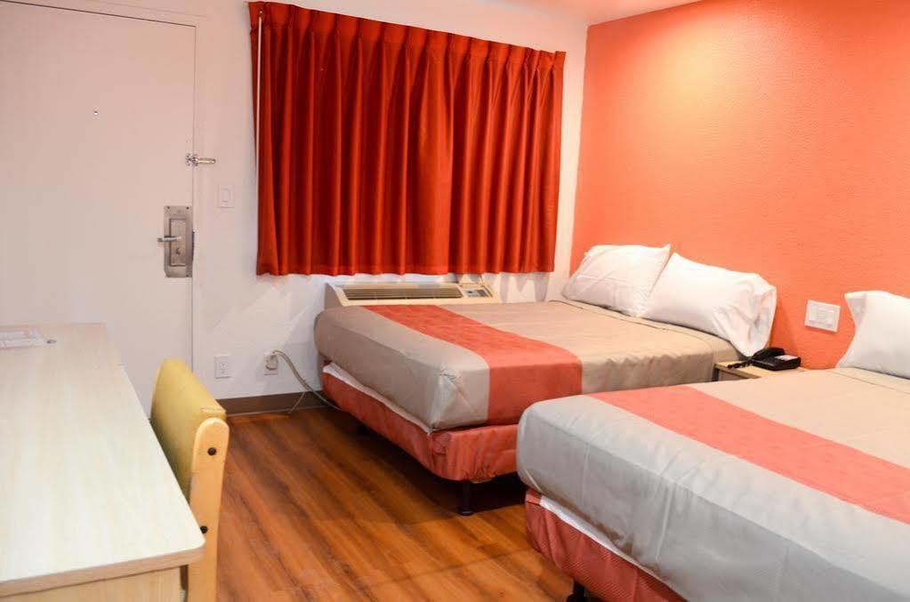 Motel 6-Bakersfield, CA - Airport Exterior foto